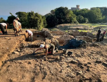 Baratti e Populonia: un parco archeologico in evoluzione. Ripartono gli scavi 2025 con tre Università italiane